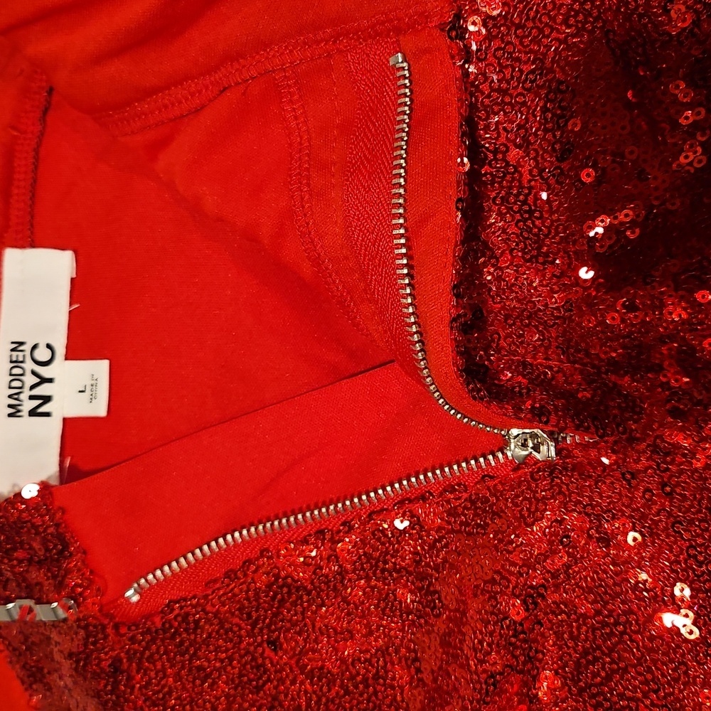 Madden NYC Sequin Red Mini Skirt W Pockets Sz. L - Picture 7 of 9